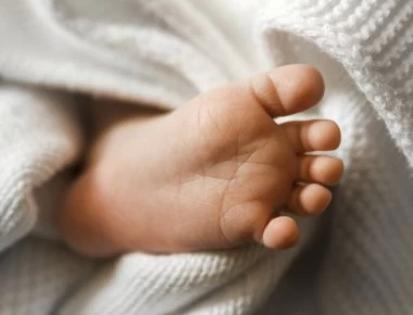 Ρωσία: Γυναίκα έδινε στο 8 μηνών μωρό της βότκα για να κοιμηθεί και αυτό ξεψύχησε (φωτο)